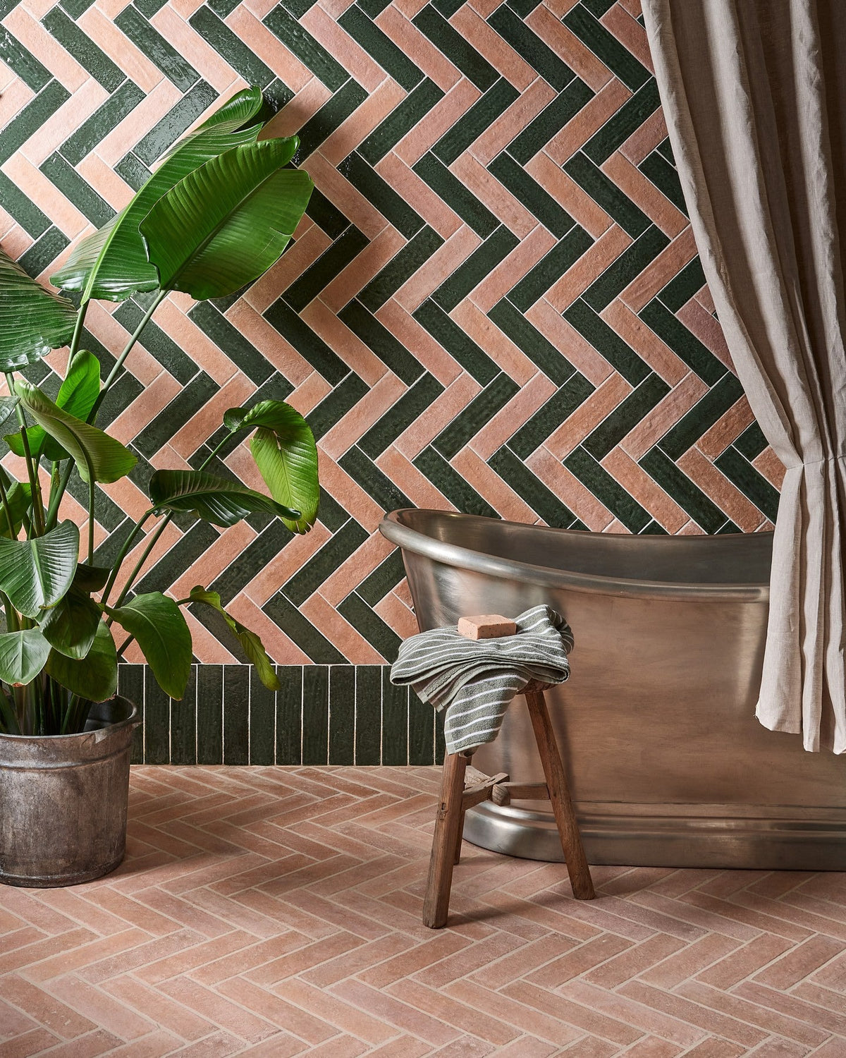 Ca’ Pietra Marlborough Porcelain Parquet Forest Green Gloss — official gallery image 6