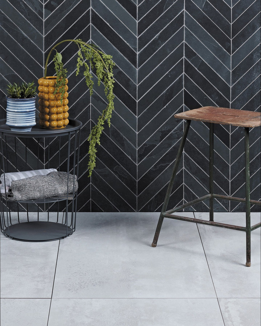 Ca’ Pietra Metropolitan Slate Chevron Riven Finish — official gallery image 1