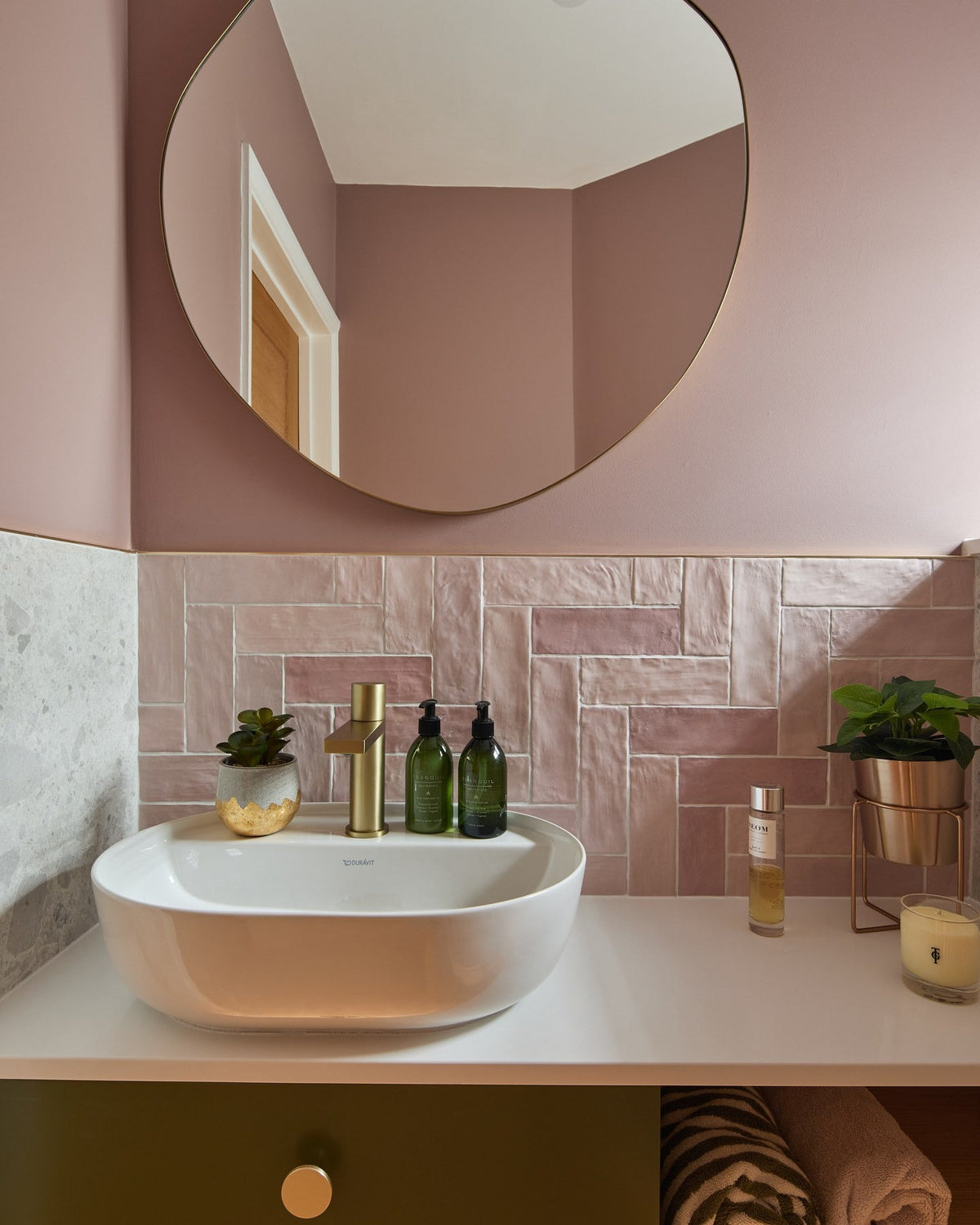 Ca’ Pietra Oasis Ceramic Pink Gloss — official gallery image 1