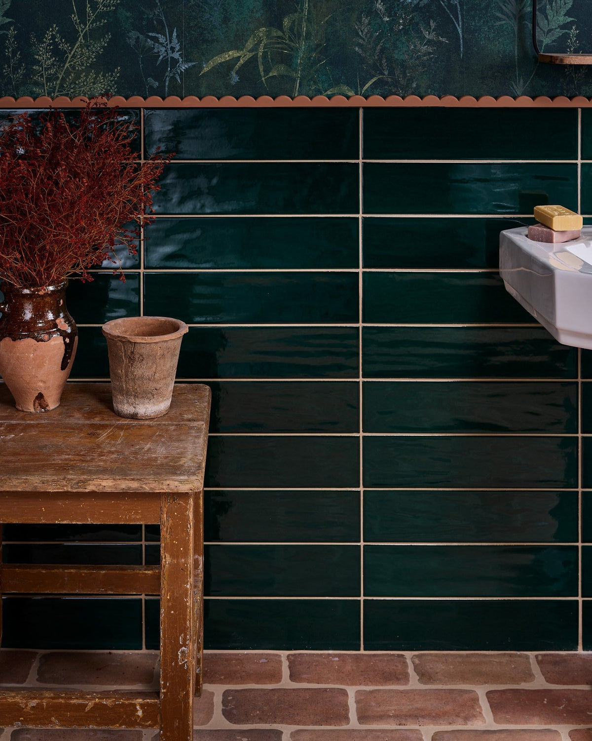 Ca’ Pietra Ornamento Composite Trim Scallop — official gallery image 4