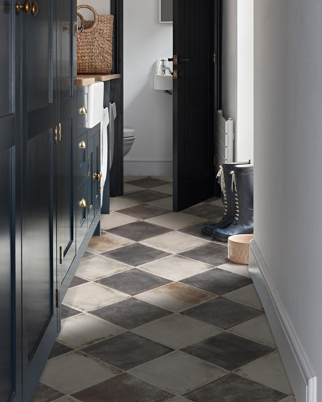 Ca’ Pietra Osterley Porcelain White Square — official gallery image 3