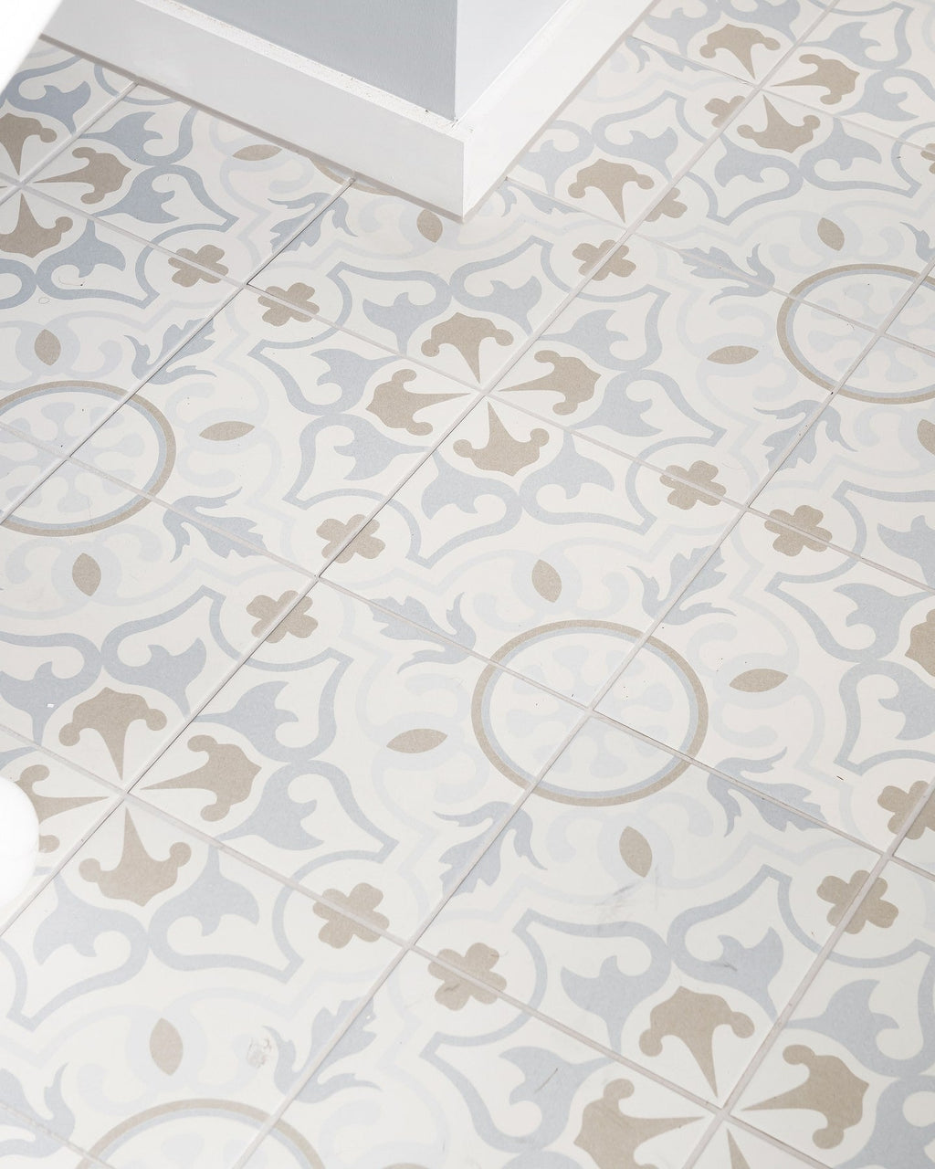 Ca’ Pietra Parisian Chic Porcelain Paix — official gallery image 1