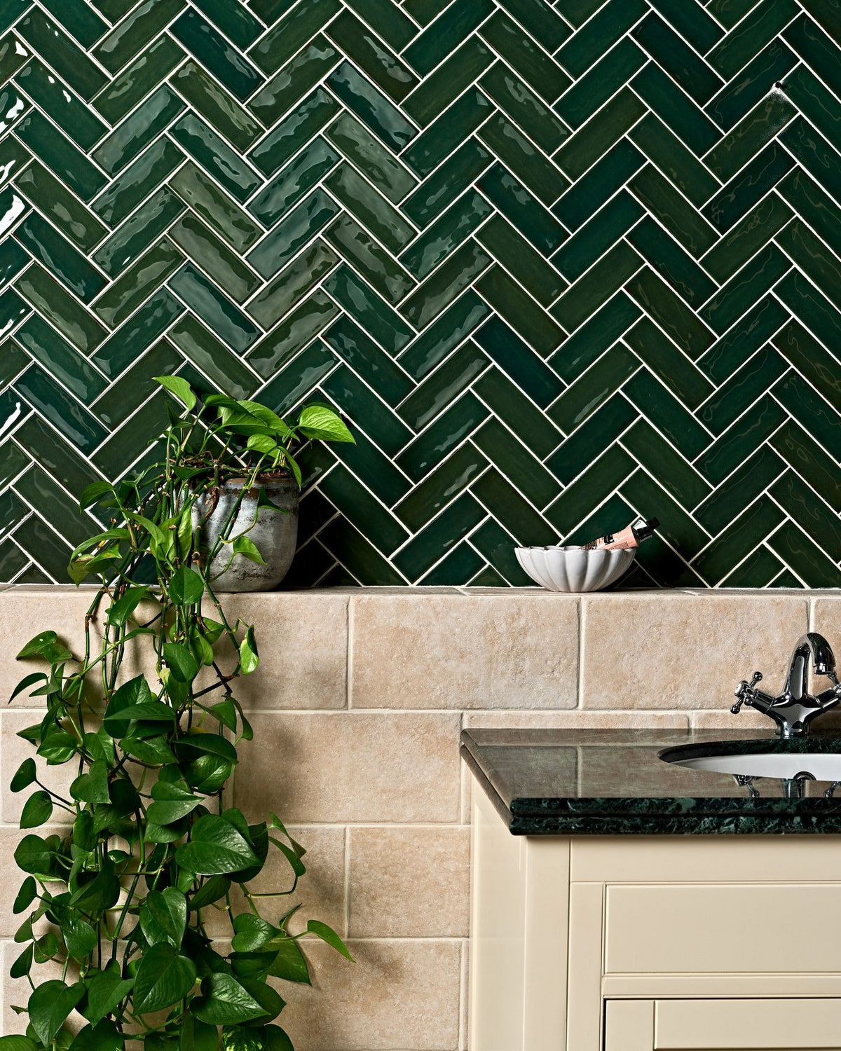 Ca’ Pietra Petite Porcelain Gloss Green — official gallery image 4