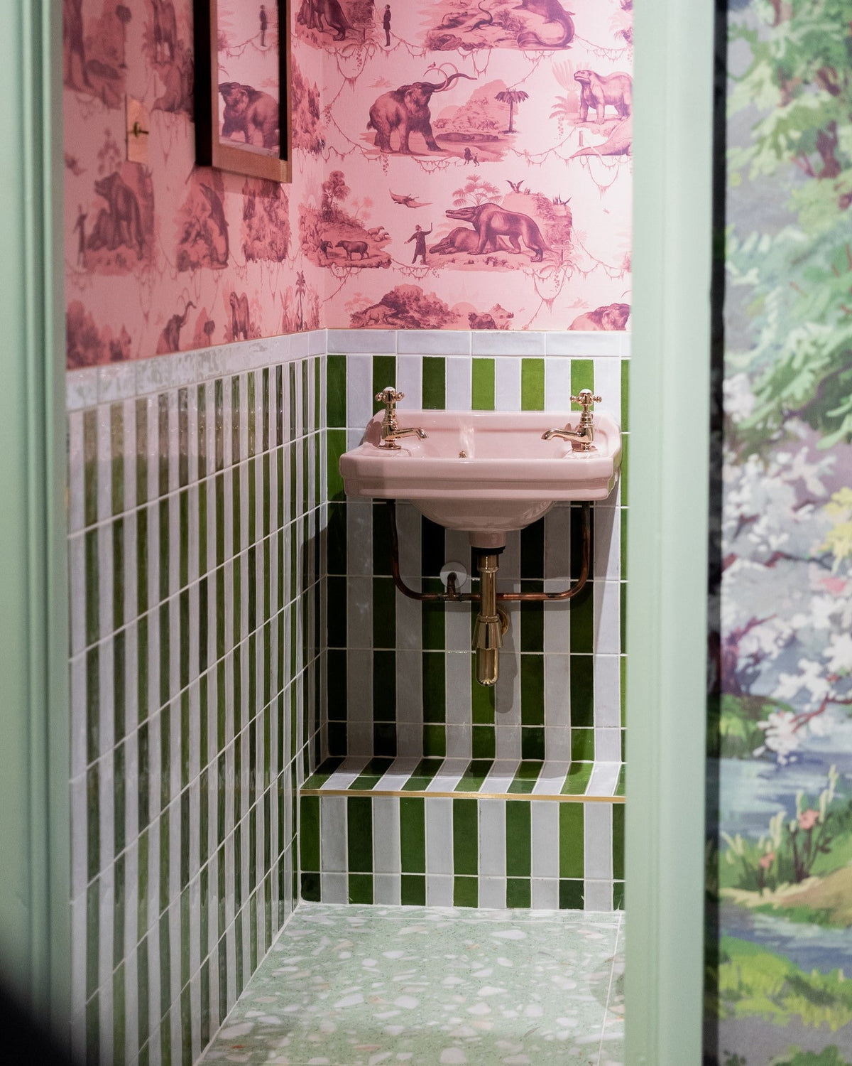 Ca’ Pietra Petite Porcelain Gloss Olive — official gallery image 4