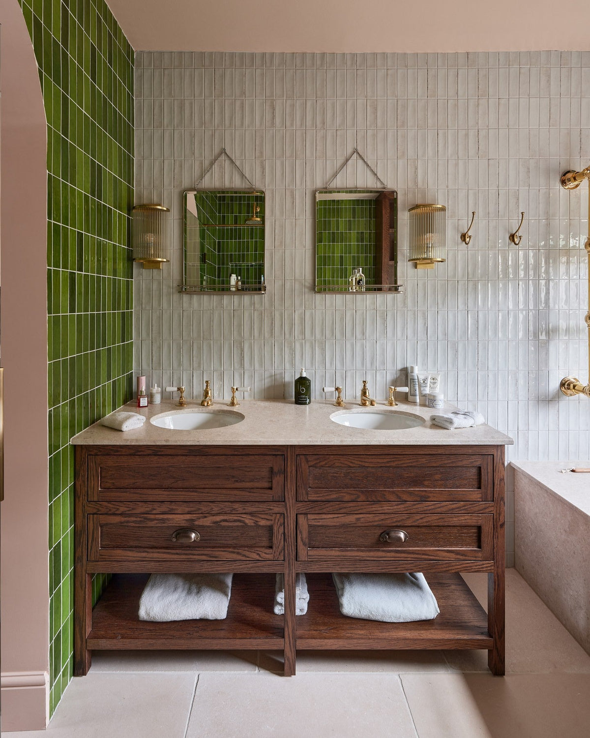 Ca’ Pietra Petite Porcelain Gloss White — official gallery image 1