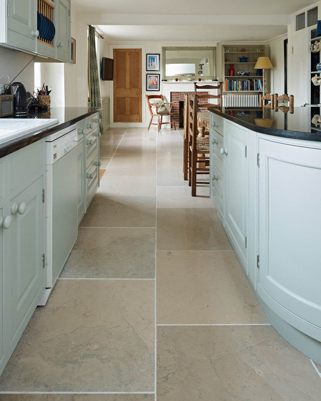 Ca’ Pietra Pimlico Limestone Tumbled Finish — official gallery image 6