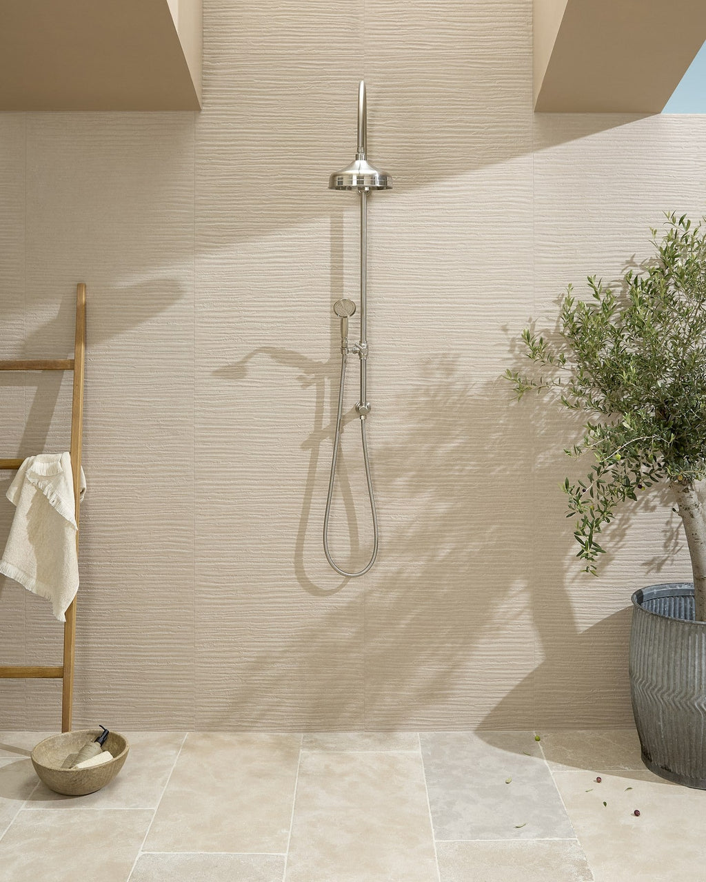 Ca’ Pietra Plastercraft Linea Mano Porcelain Mink Textured — official gallery image 8
