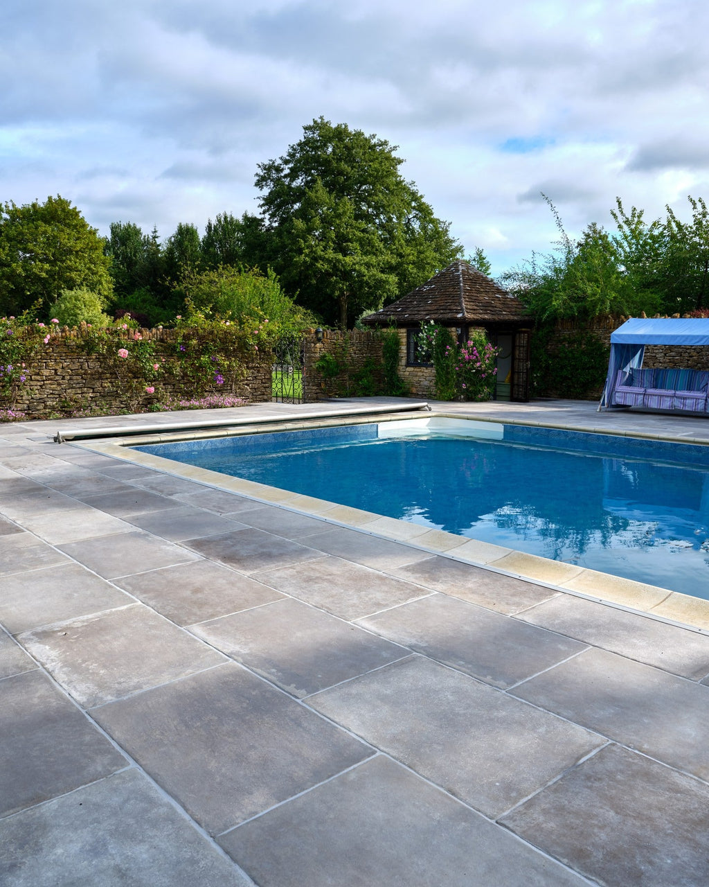 Ca’ Pietra Provence Paving Porcelain Cenere — official gallery image 3