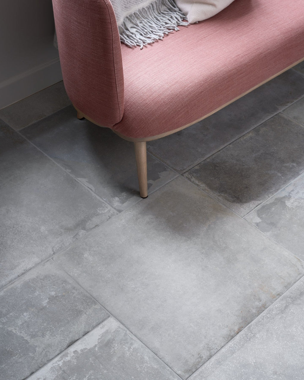 Ca’ Pietra Provence Porcelain Cenere — official gallery image 4