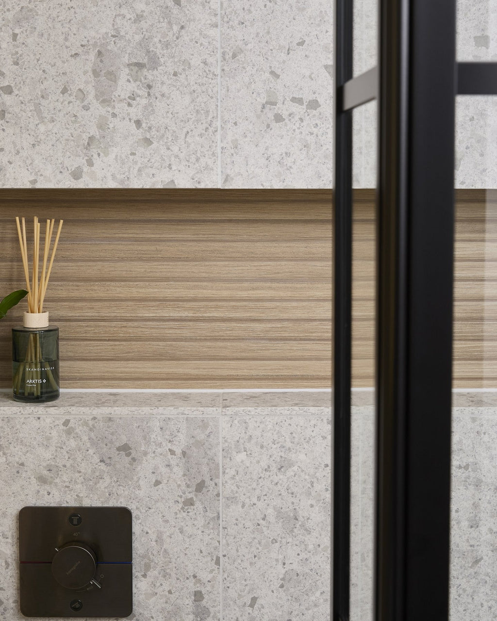 Ca’ Pietra Pumice Porcelain Off White — official gallery image 8