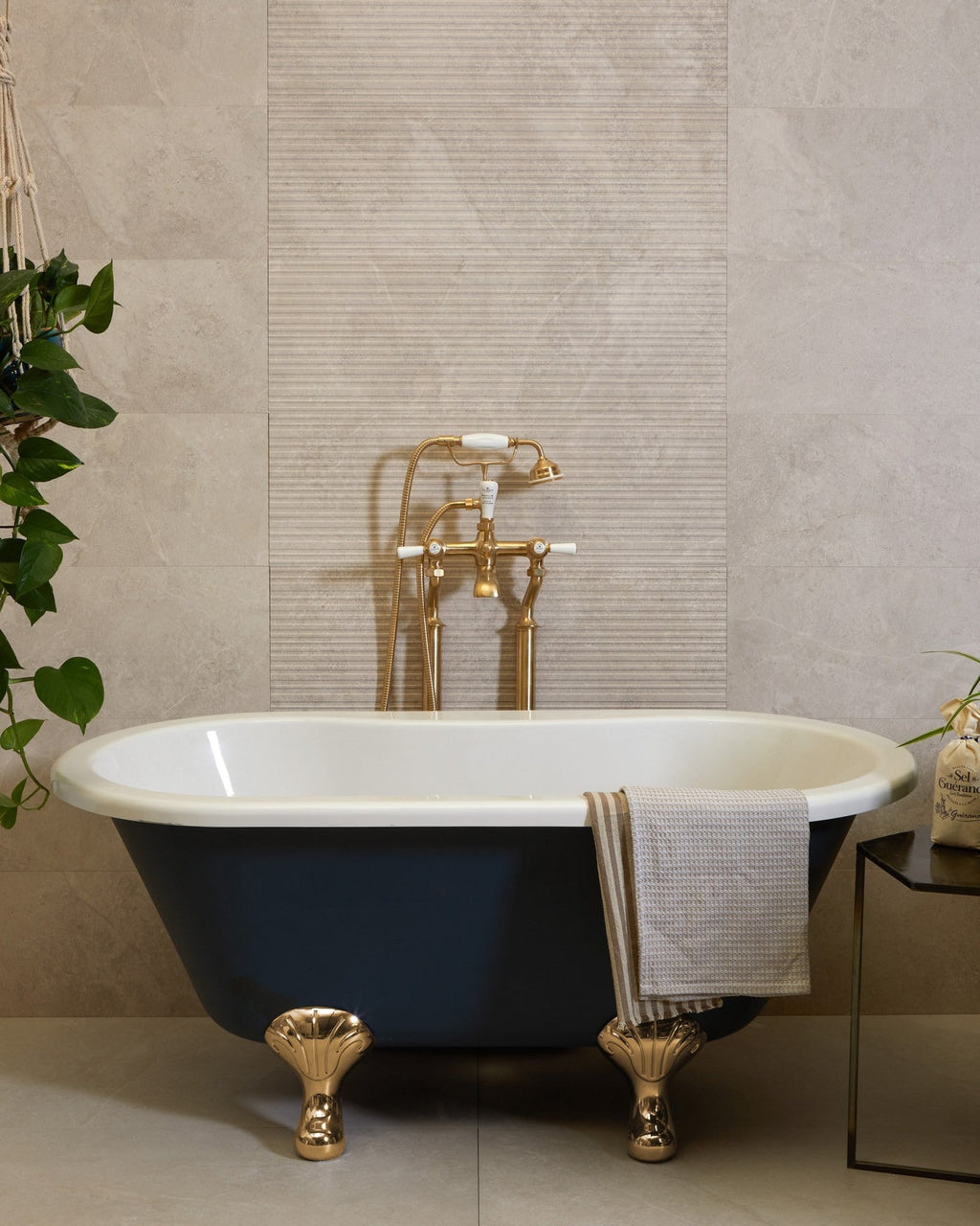 Ca’ Pietra Riverside Wall Ceramic Linear Perla — official gallery image 3