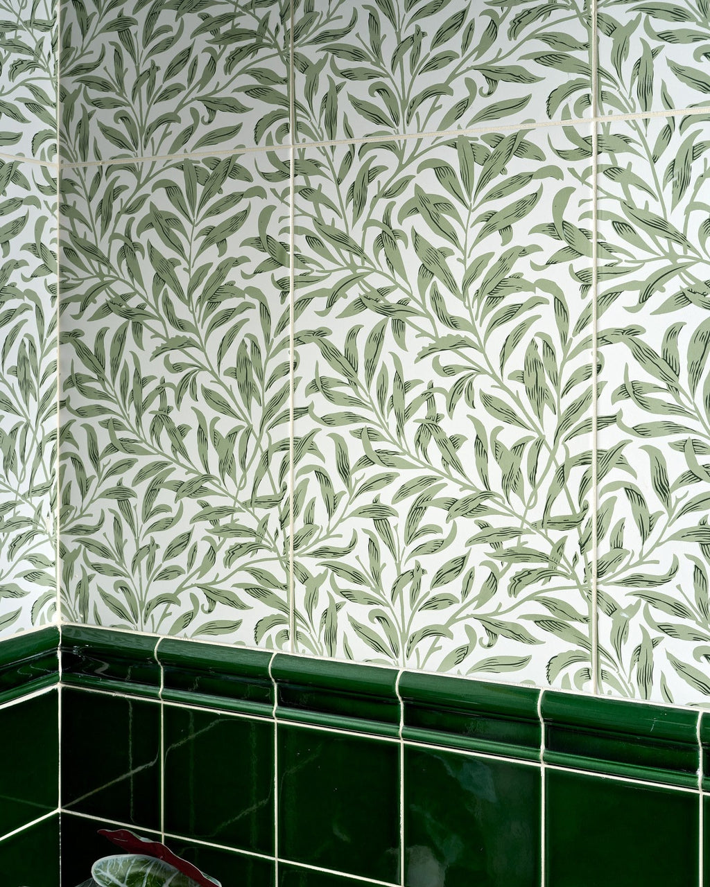 Ca’ Pietra Silk Screen Ceramic Willow Cottage Spring Leaf — official gallery image 5