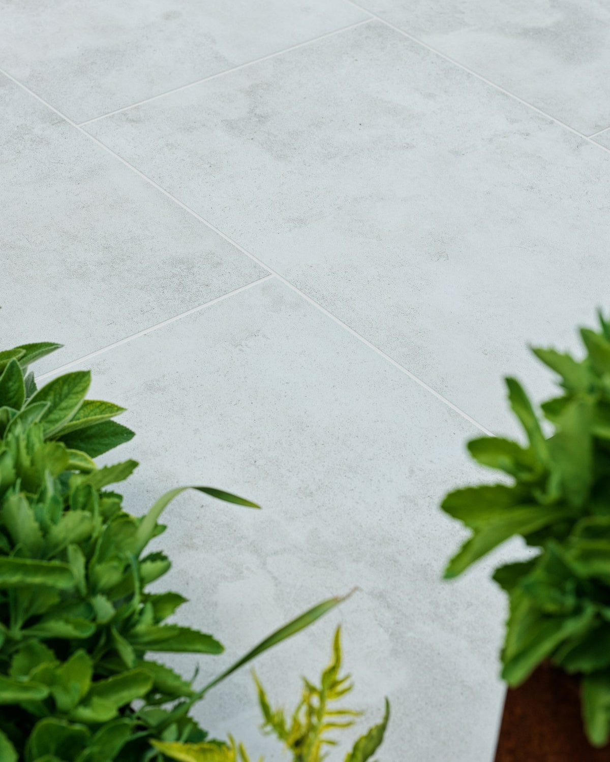 Ca’ Pietra Southdown Porcelain Paving Textured — official gallery image 3