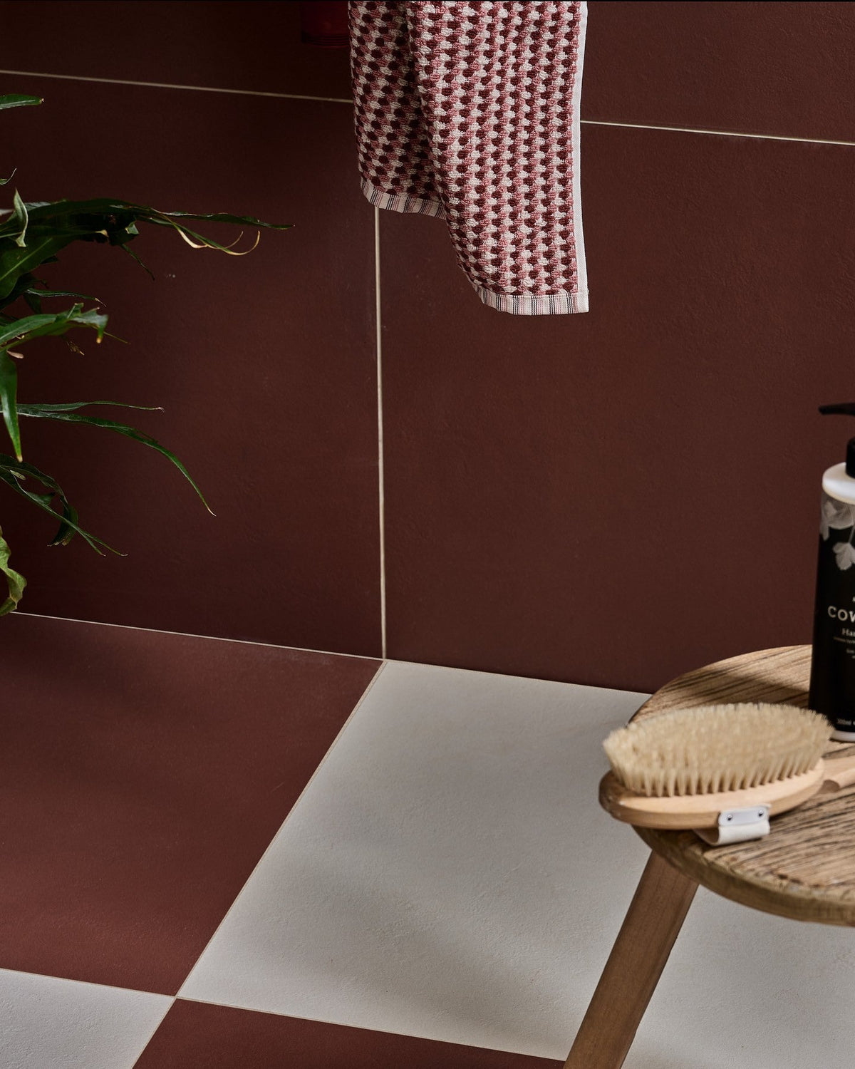 Ca’ Pietra Stucco Porcelain Textured Red — official gallery image 2