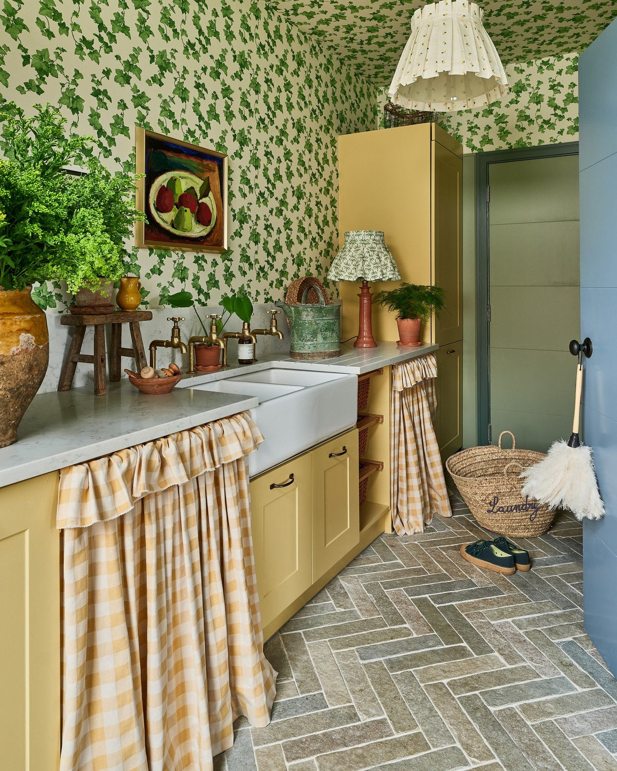 Ca’ Pietra Trusloe Limestone Seasoned Finish Parquet — official gallery image 5