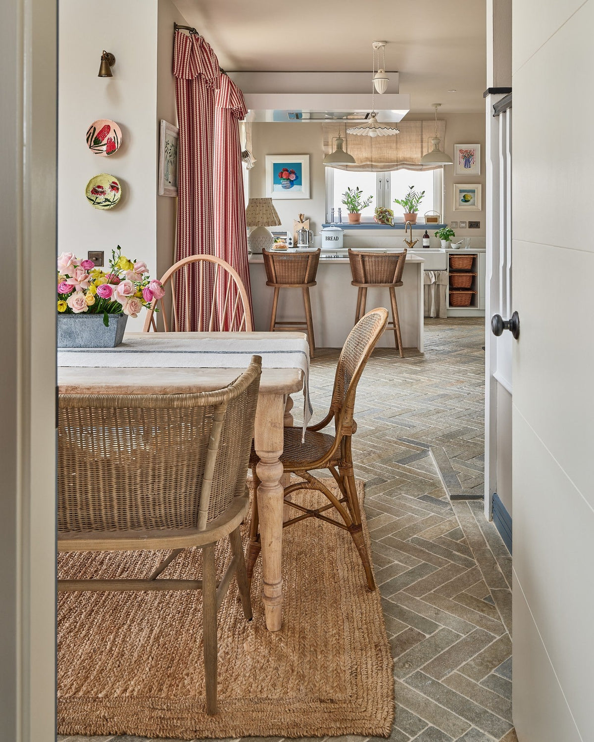 Ca’ Pietra Trusloe Limestone Seasoned Finish Parquet — official gallery image 3