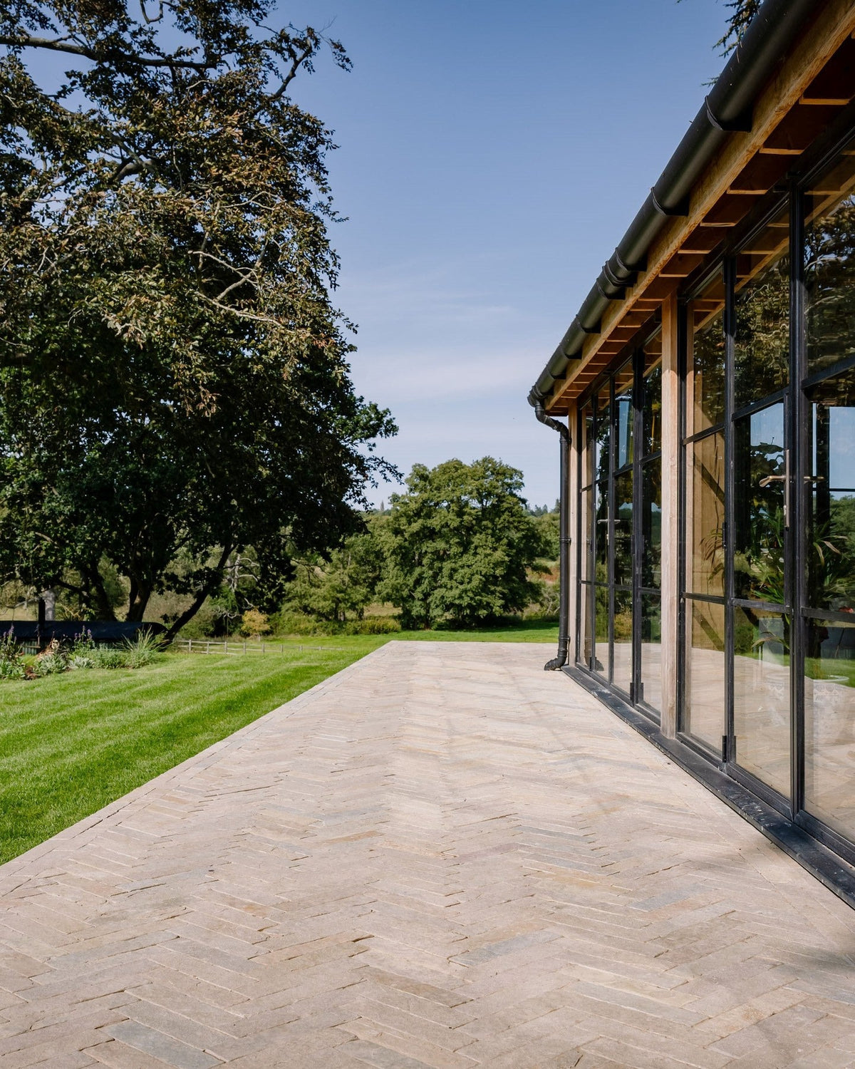 Ca’ Pietra Trusloe Limestone Seasoned Finish Parquet — official gallery image 4
