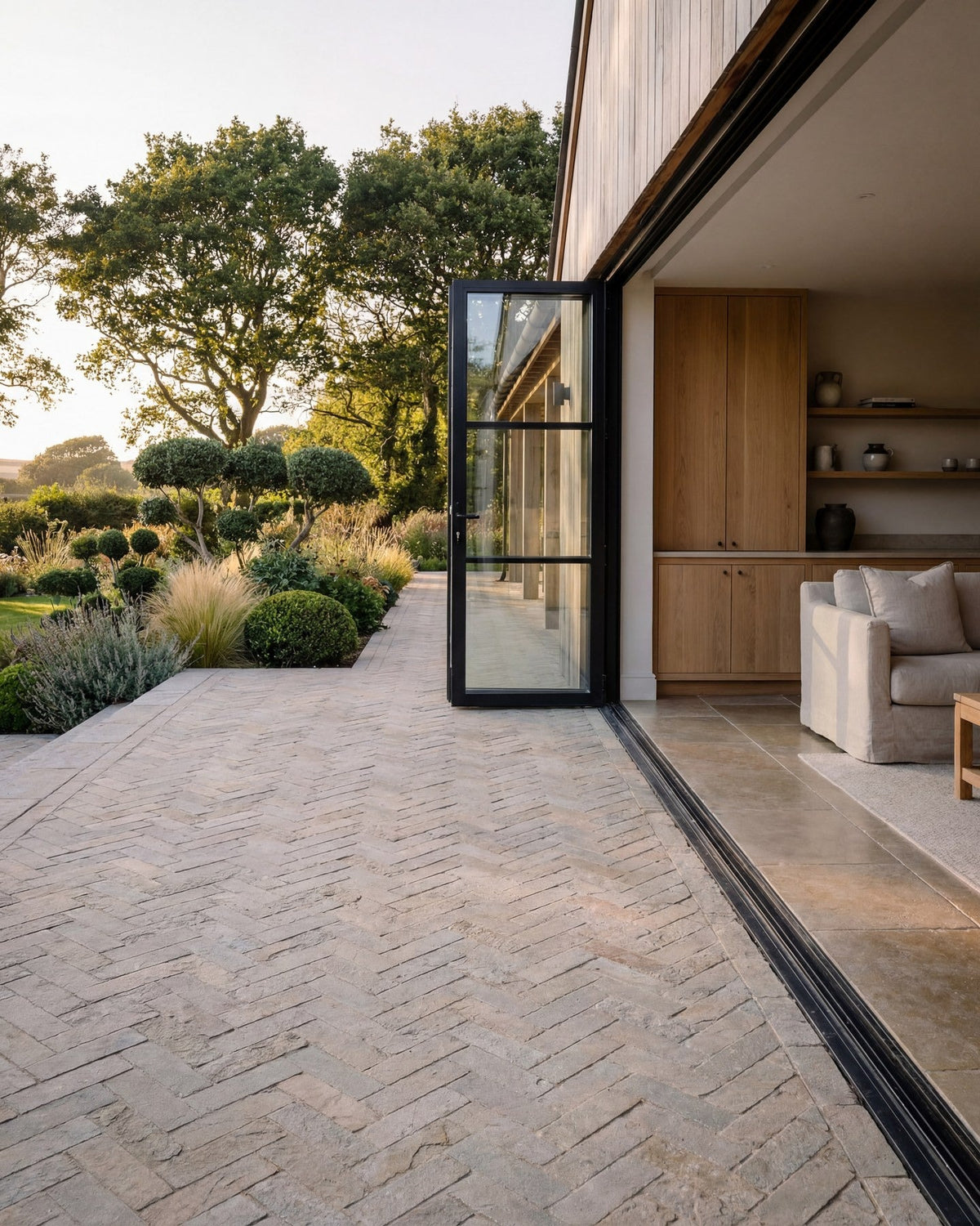 Ca’ Pietra Trusloe Limestone Seasoned Finish Parquet — official gallery image 14