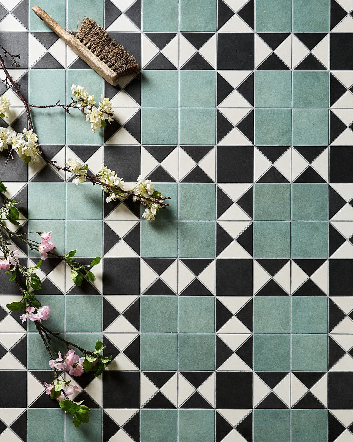 Ca’ Pietra Victorian Style™ Porcelain Finchley Pattern Forest Green — official gallery image 4