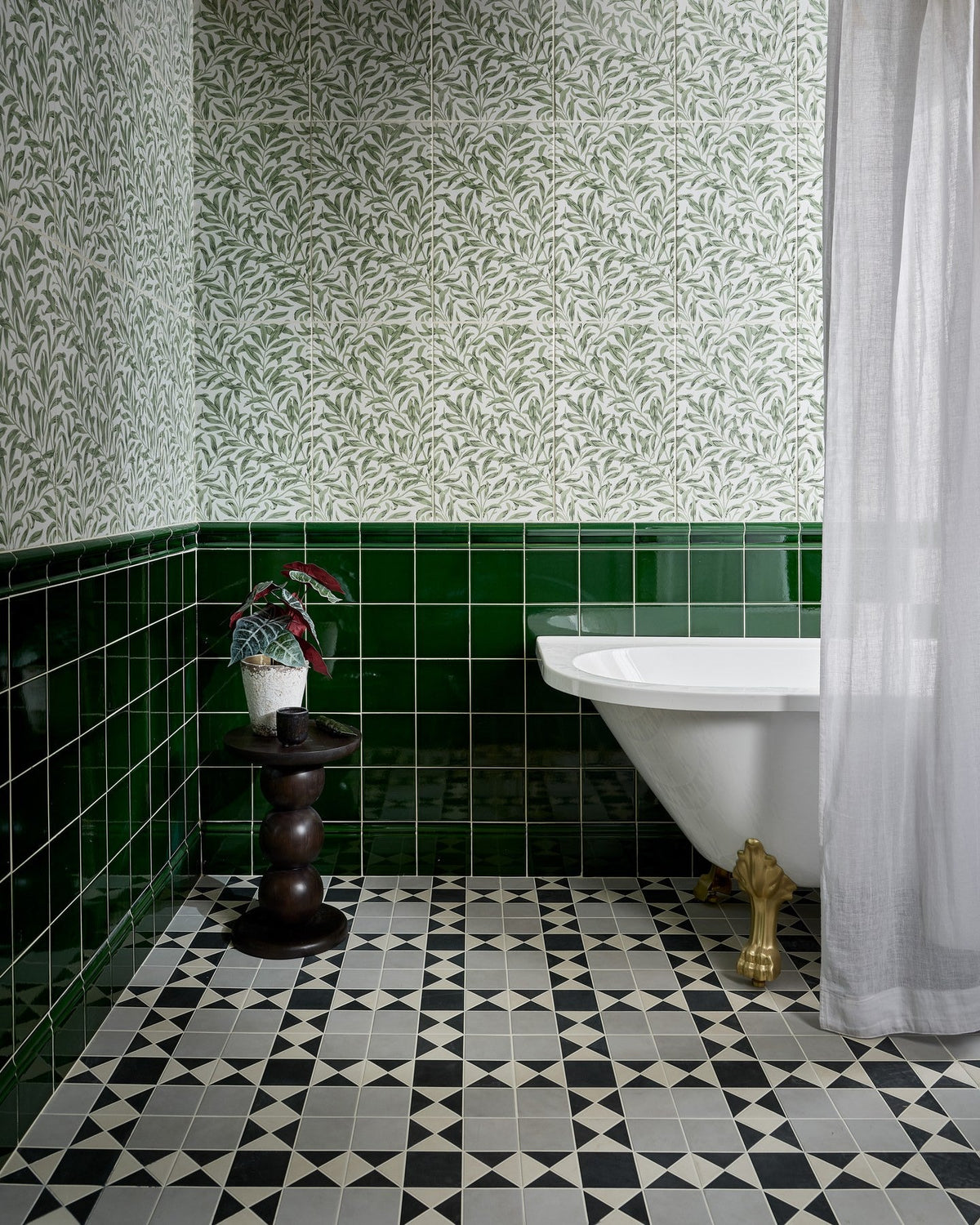 Ca’ Pietra Victorian Style™ Porcelain Finchley Pattern Soft Grey — official gallery image 3