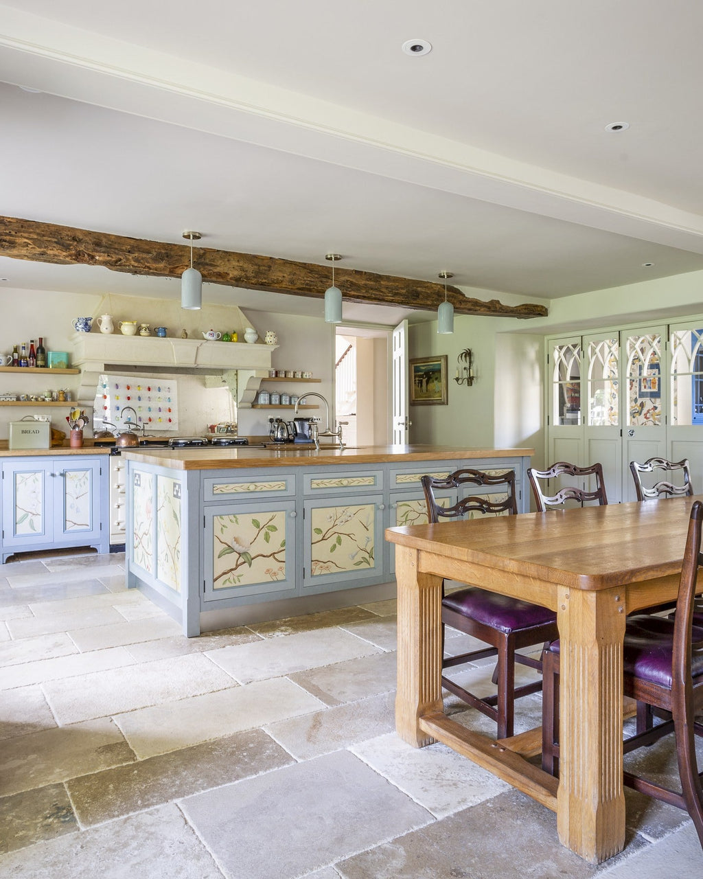 Ca’ Pietra Vieux Bourgogne Limestone Ancient Finish — official gallery image 4