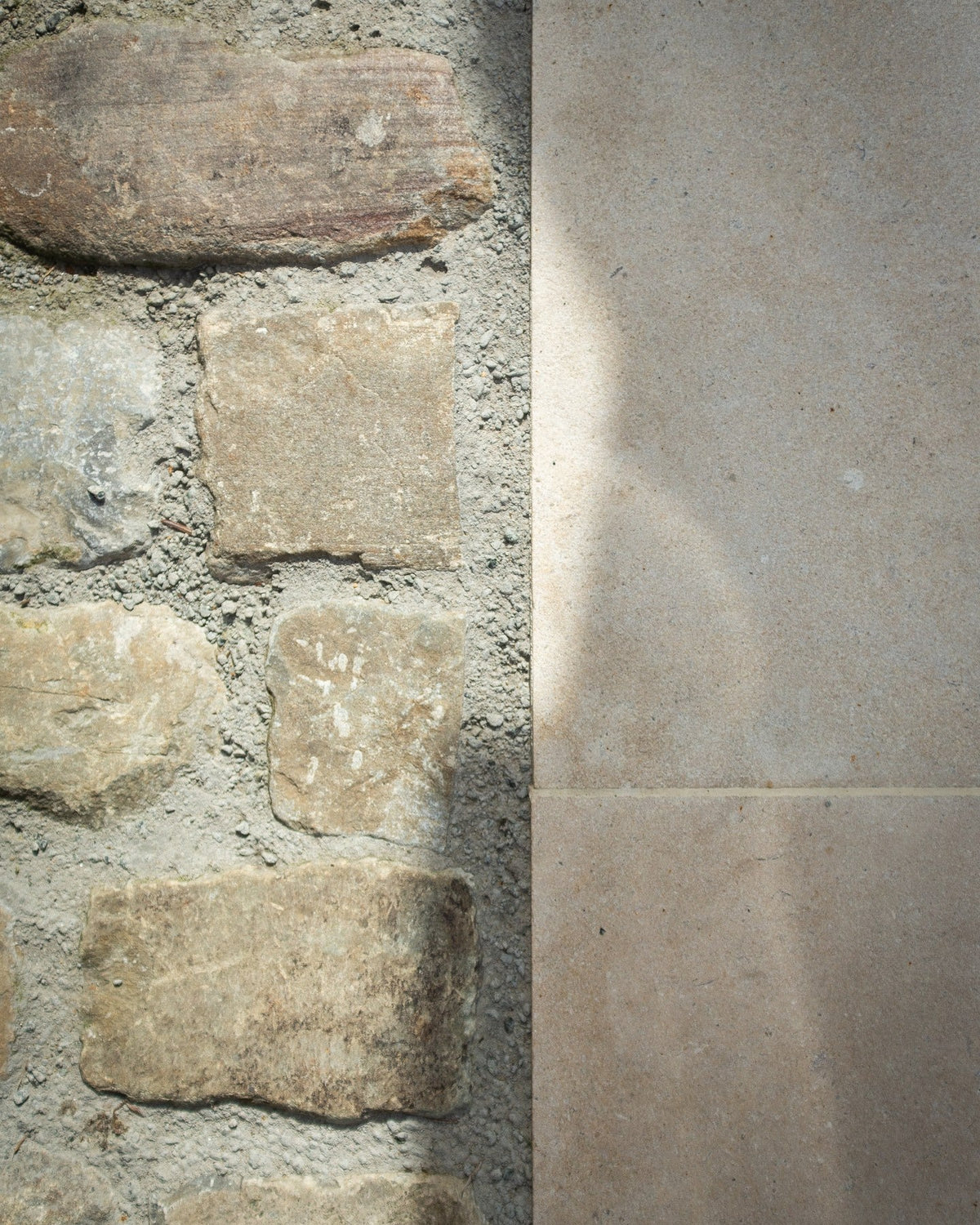 Ca’ Pietra Windsor Sandstone Cobble Reclaimed & Sawn — official gallery image 3