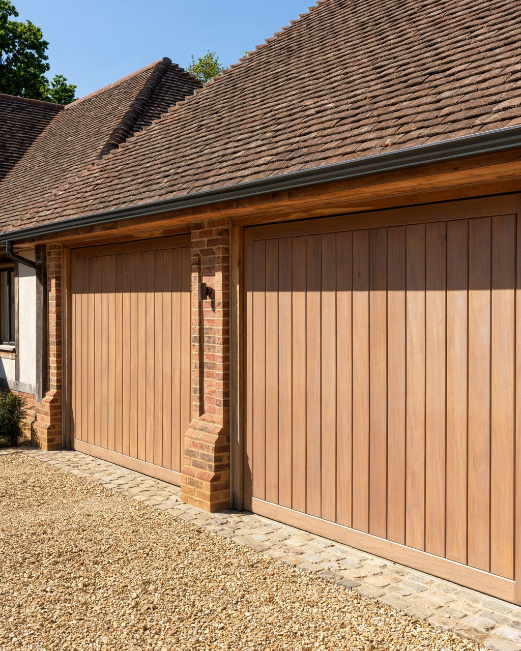 Ca’ Pietra Windsor Sandstone Cobble Reclaimed & Sawn — official gallery image 12