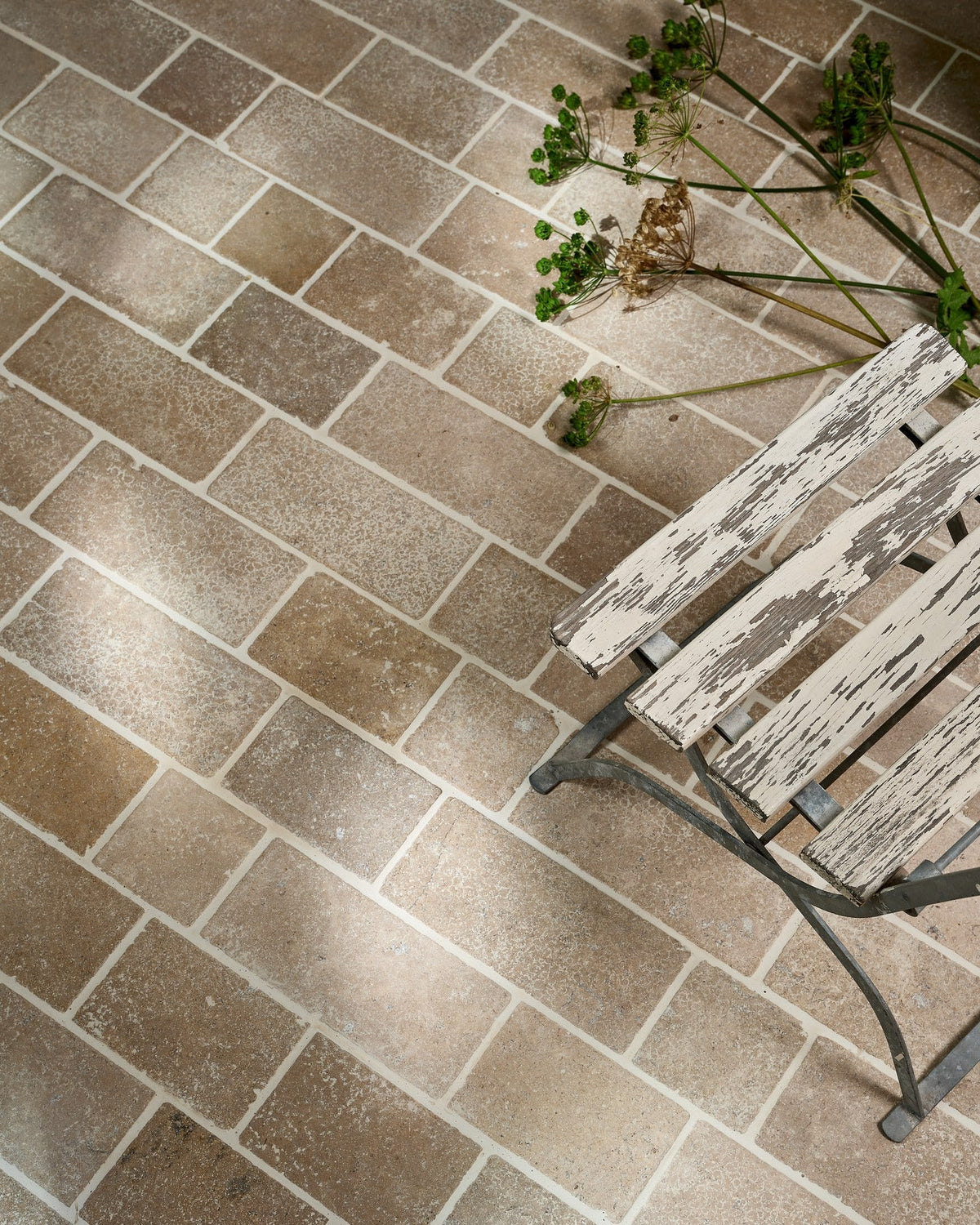 Ca’ Pietra Wychwood Limestone Tumbled & Etched Cobble — official gallery image 12