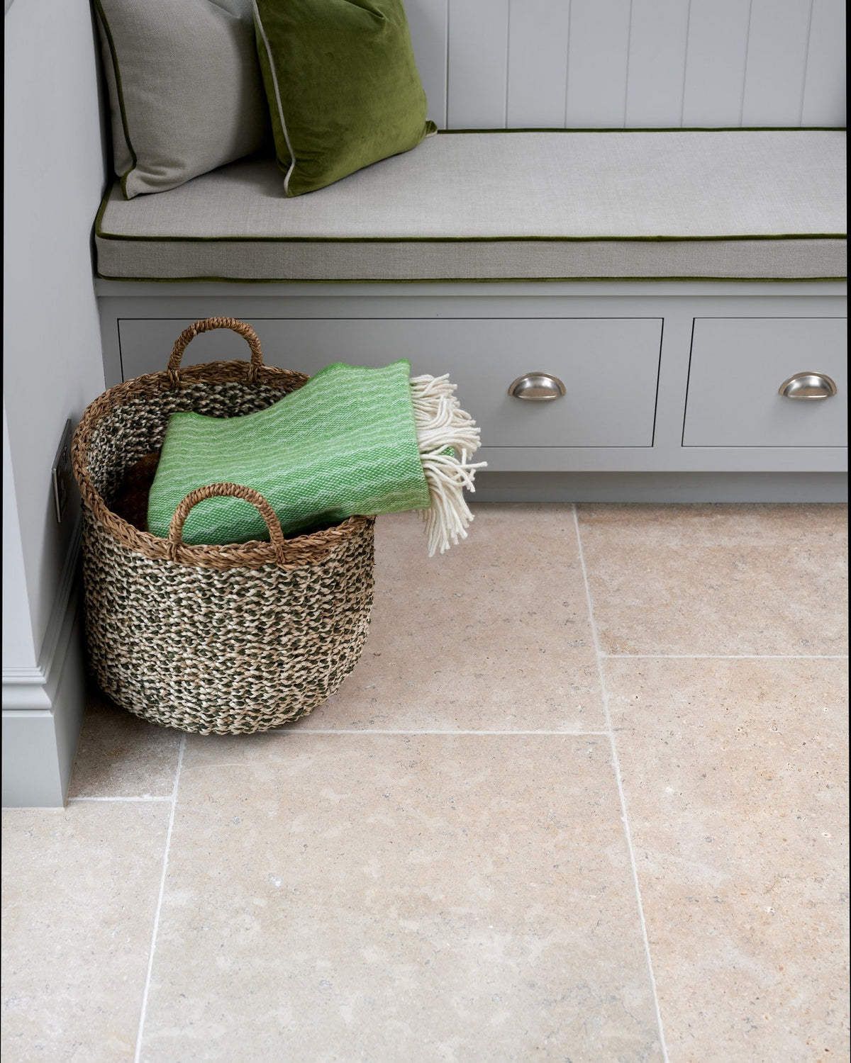 Ca’ Pietra Wychwood Limestone Tumbled Finish — official gallery image 2