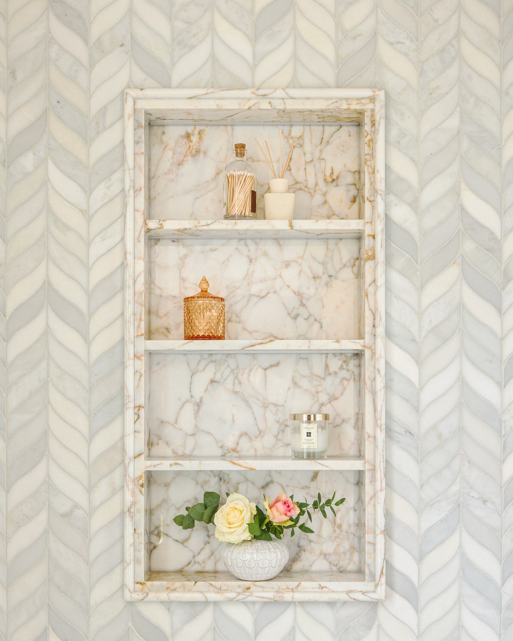 Ca’ Pietra Zen Marble Honed Finish Leaf Mosaic — official gallery image 9