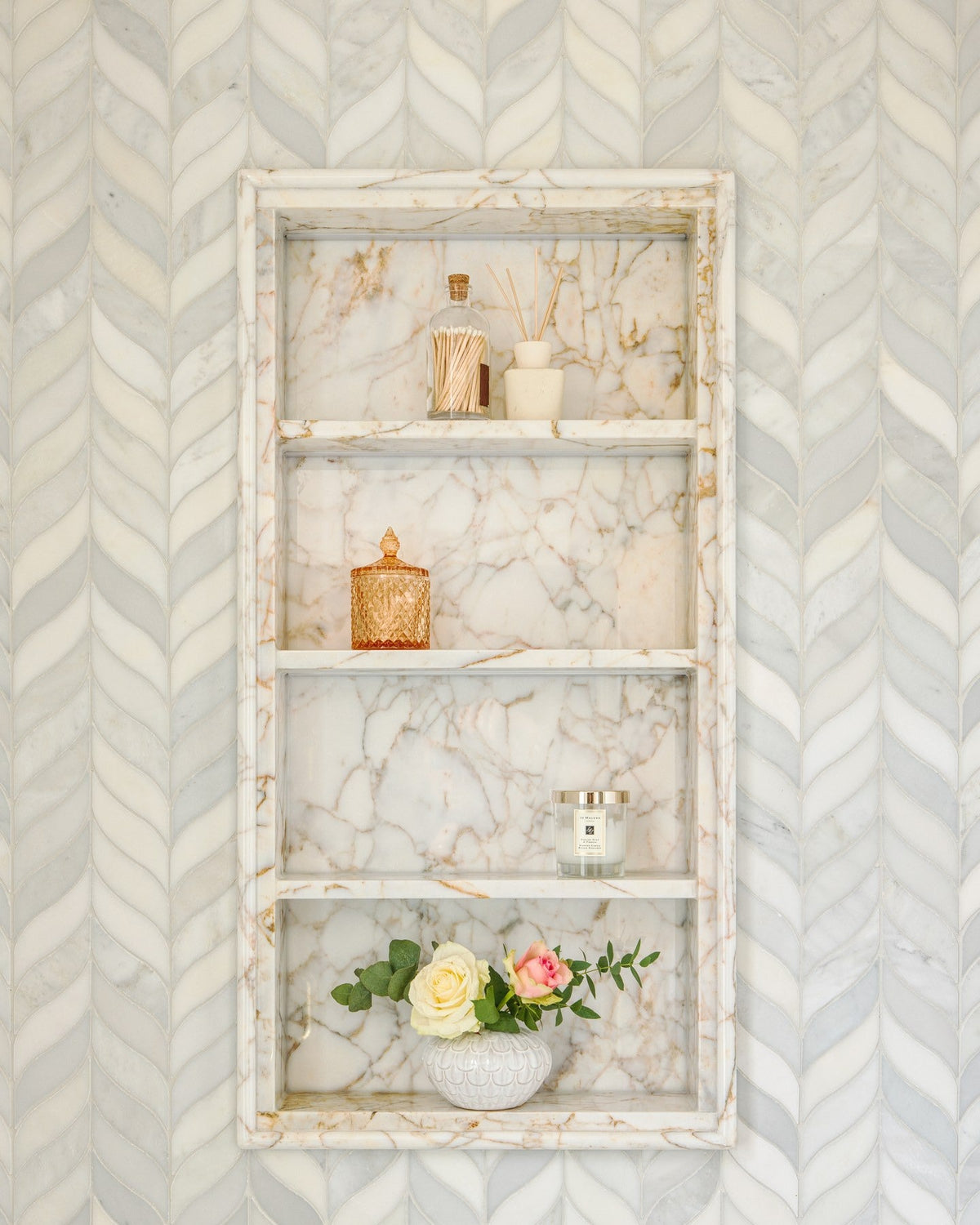Ca’ Pietra Zen Marble Honed Finish Leaf Mosaic — official gallery image 9