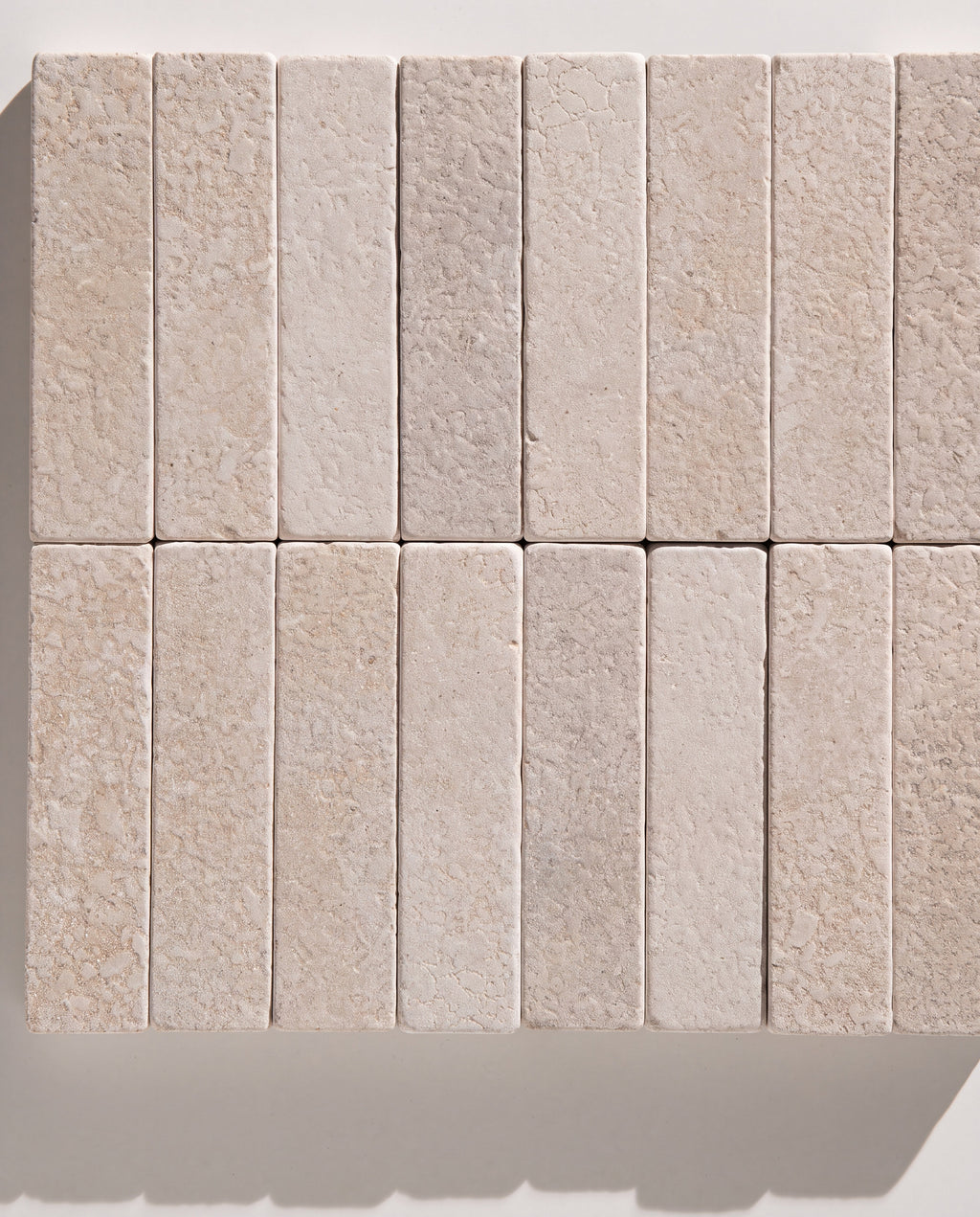 Ca’ Pietra Buscot Limestone Tumbled & Etched Klinkers — official gallery image 3