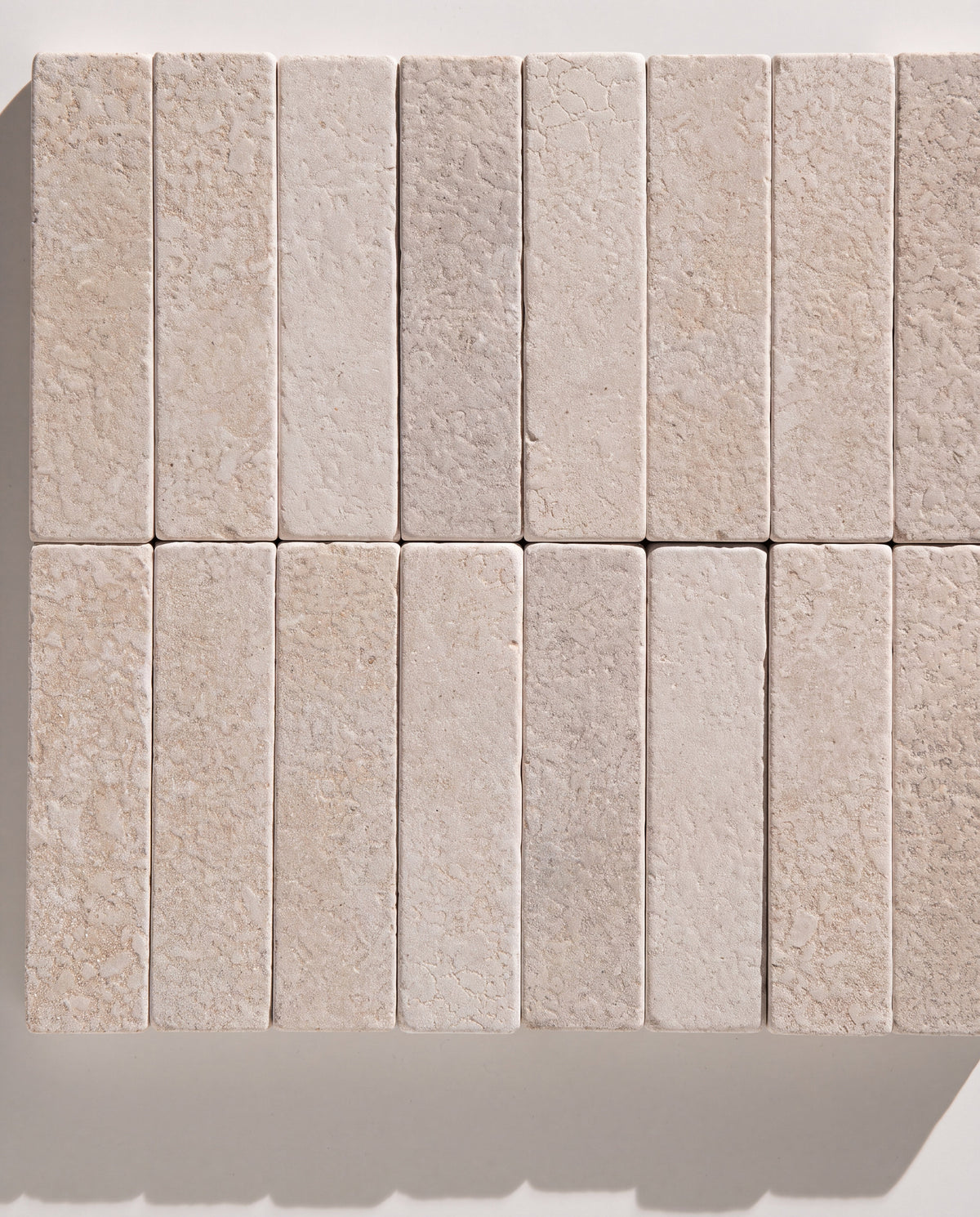 Ca’ Pietra Buscot Limestone Tumbled & Etched Klinkers — official gallery image 3