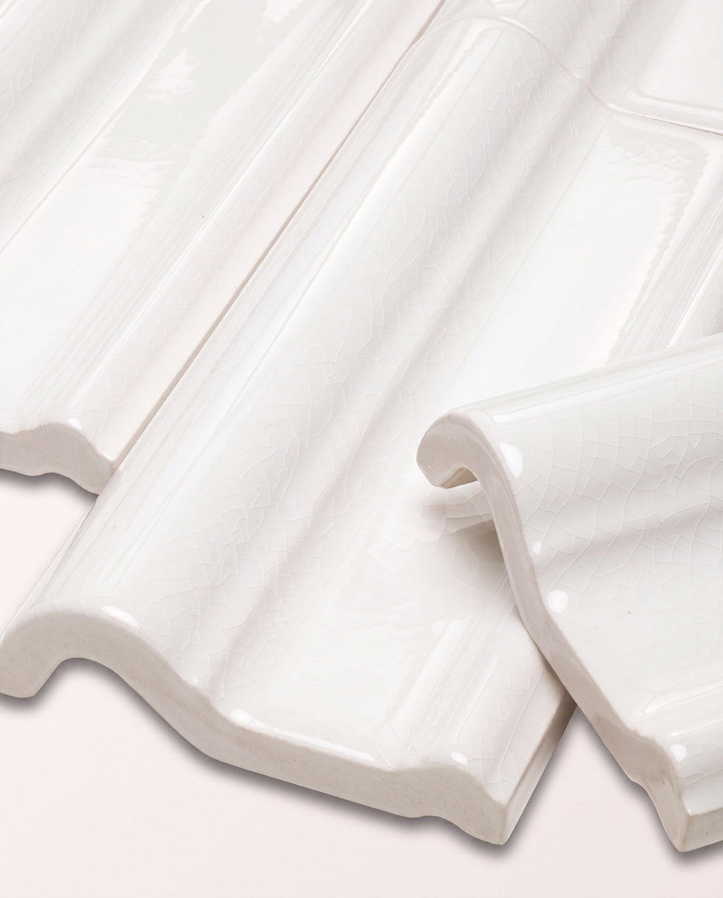 Ca’ Pietra Victorian Style™ Wall Ceramic Antique White Dado Crackle Glaze — official gallery image 2