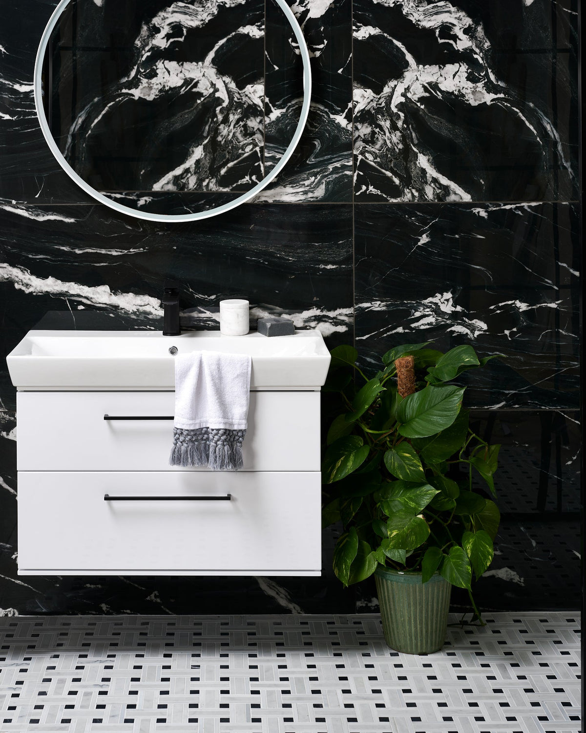 Ca’ Pietra Zen Marble Honed Finish Grand Basket Weave — official gallery image 16