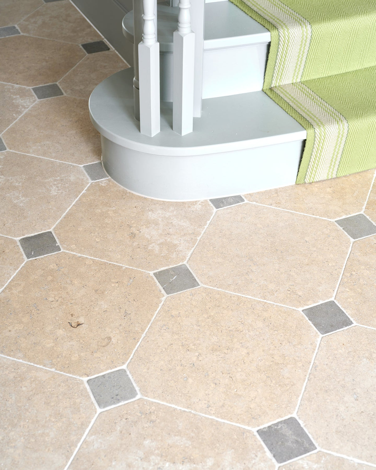 Ca’ Pietra Wychwood Limestone Tumbled Finish — official gallery image 13