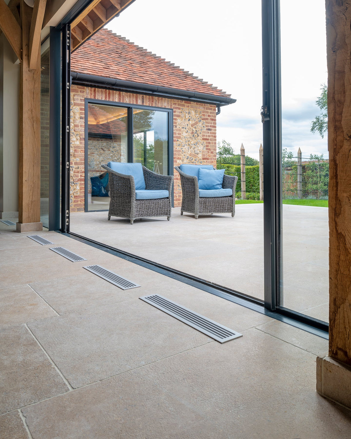 Ca’ Pietra Wychwood Limestone Tumbled & Etched Finish — official gallery image 12
