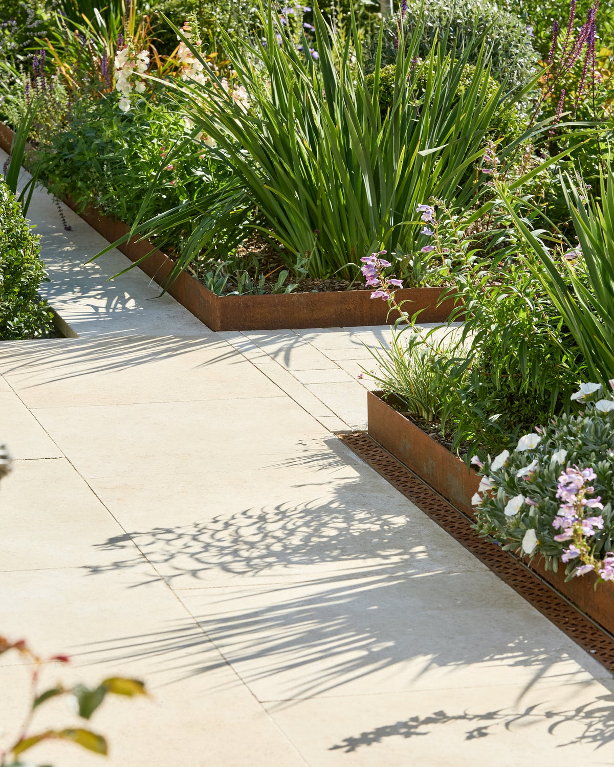 Ca’ Pietra Wychwood Limestone Paving Tumbled & Etched Finish — official gallery image 8
