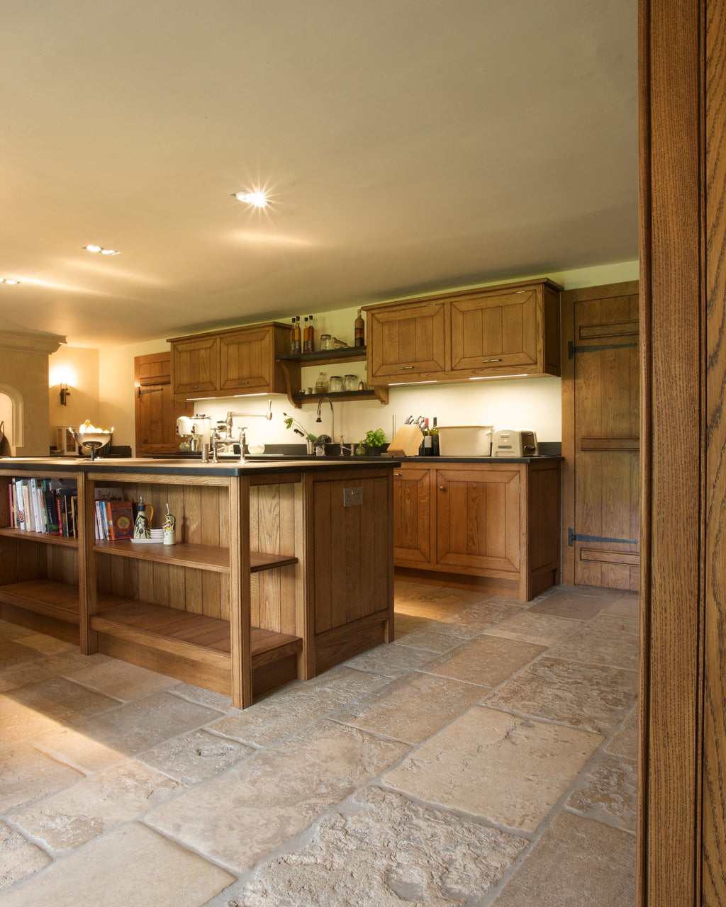 Ca’ Pietra Vieux Bourgogne Limestone Artisan Antiqued Finish — official gallery image 12