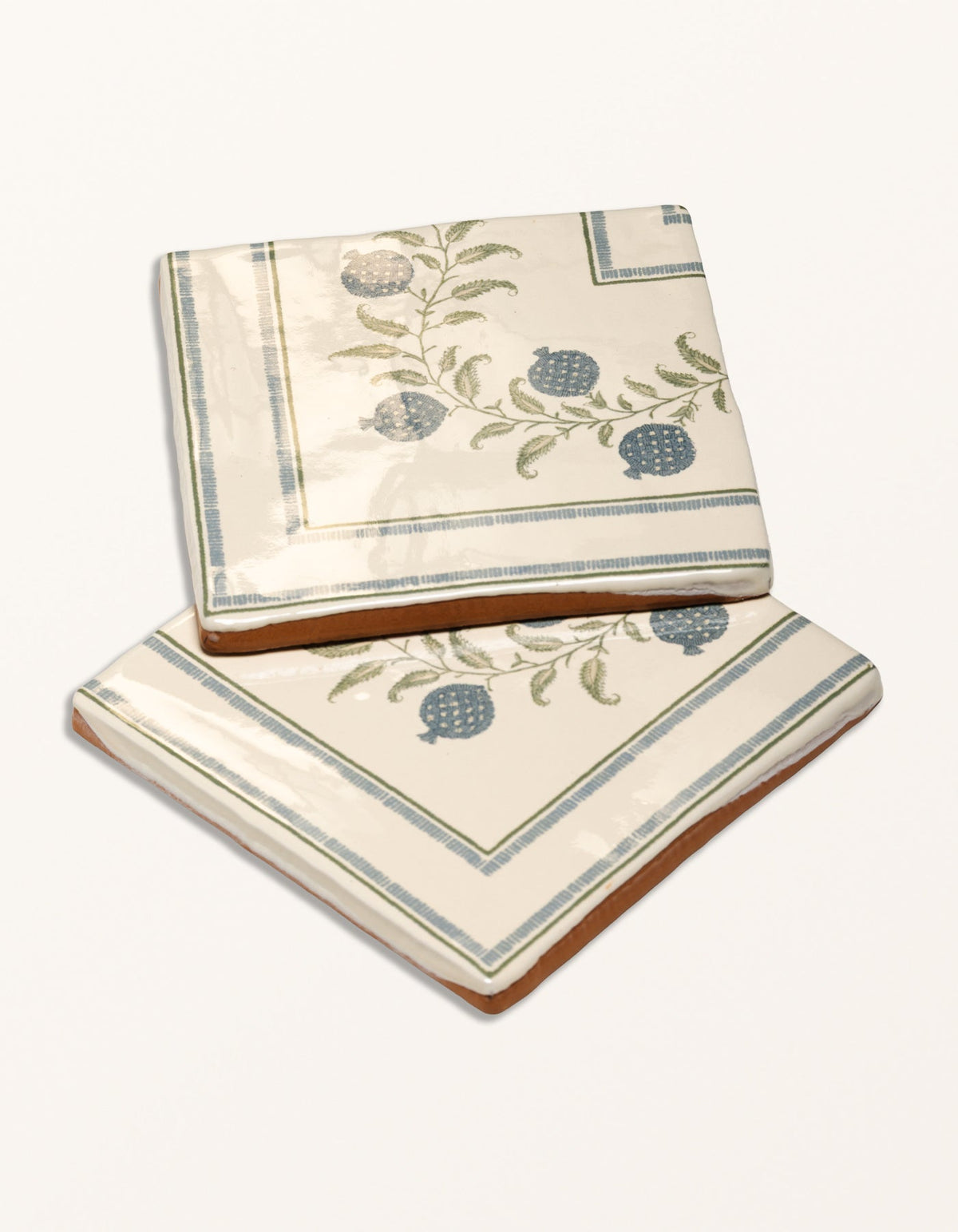 Ca’ Pietra STUDIO Sanderson - Anaar Pottery Blue Border & Corner — official gallery image 4