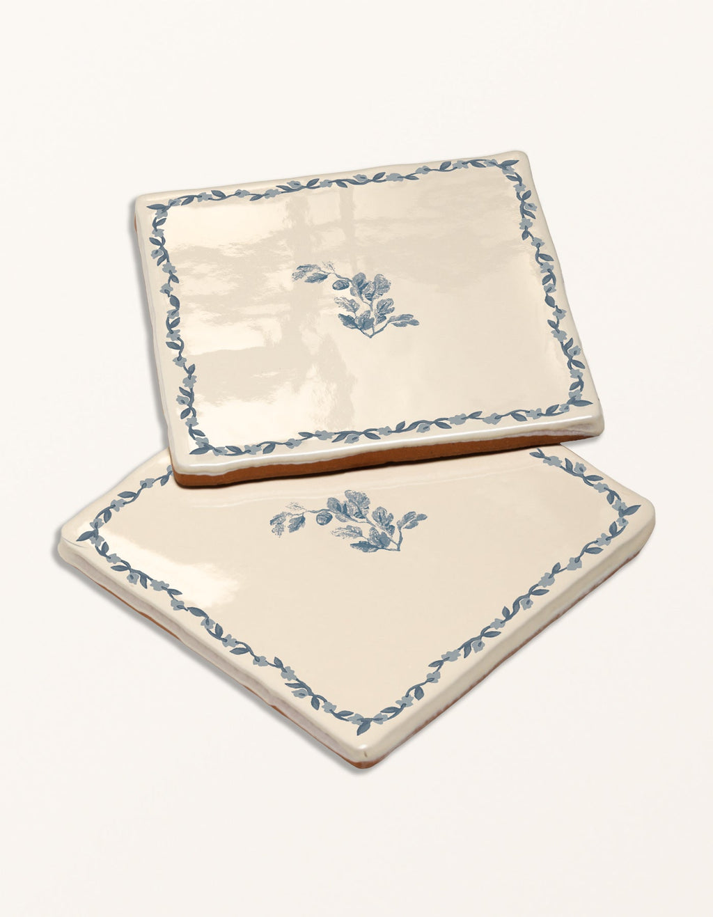 Ca’ Pietra STUDIO Sanderson - Aesop's Fables Pottery Blue Decor — official gallery image 9
