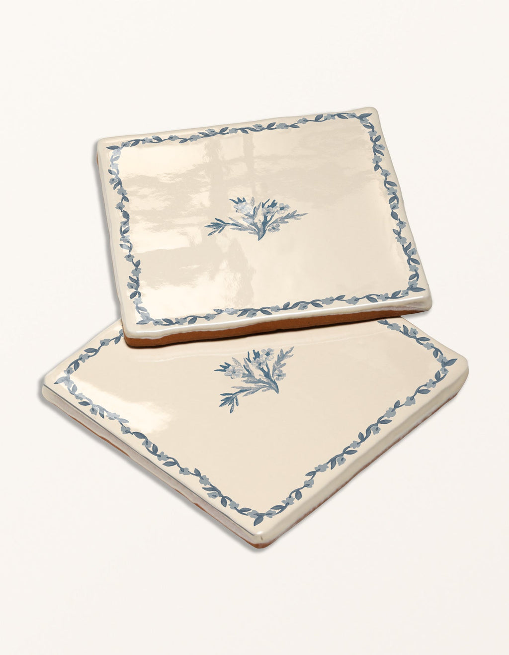 Ca’ Pietra STUDIO Sanderson - Aesop's Fables Pottery Blue Decor — official gallery image 10