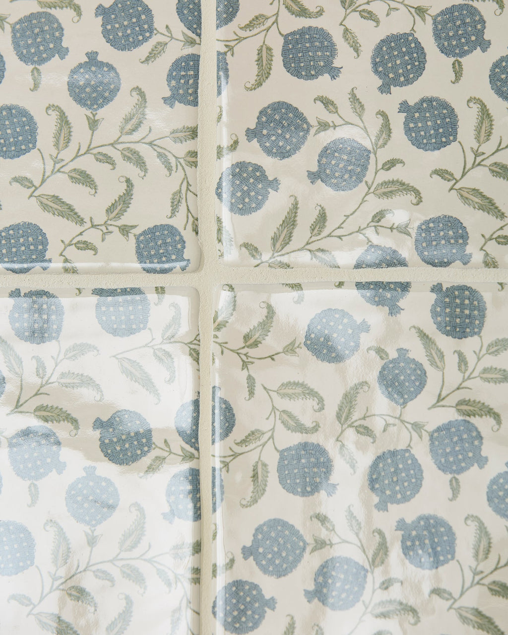 Ca’ Pietra STUDIO Sanderson - Anaar Pottery Blue — official gallery image 4