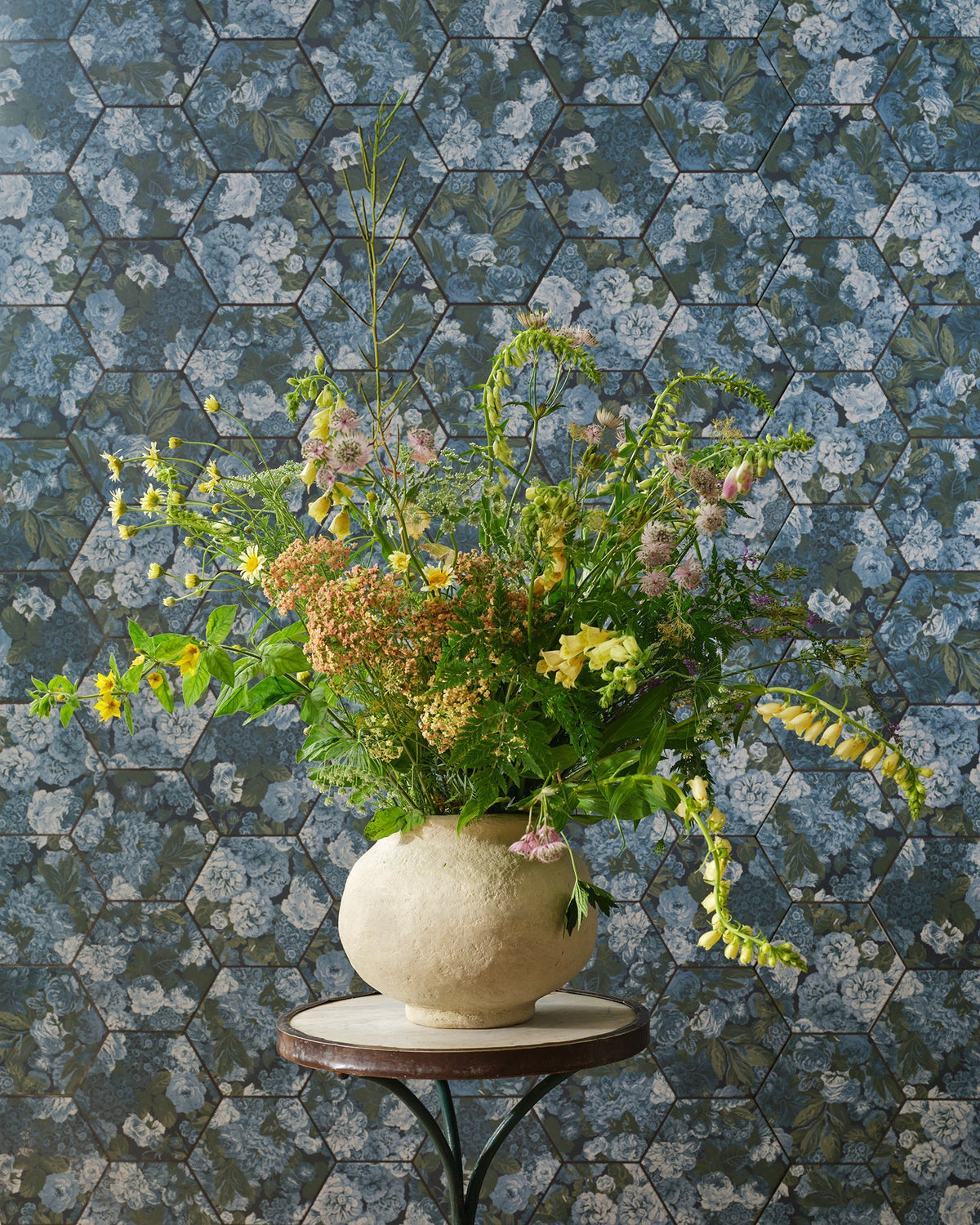 Ca’ Pietra Sanderson - Very Rose & Peony Pottery Blue Porcelain — official gallery image 1