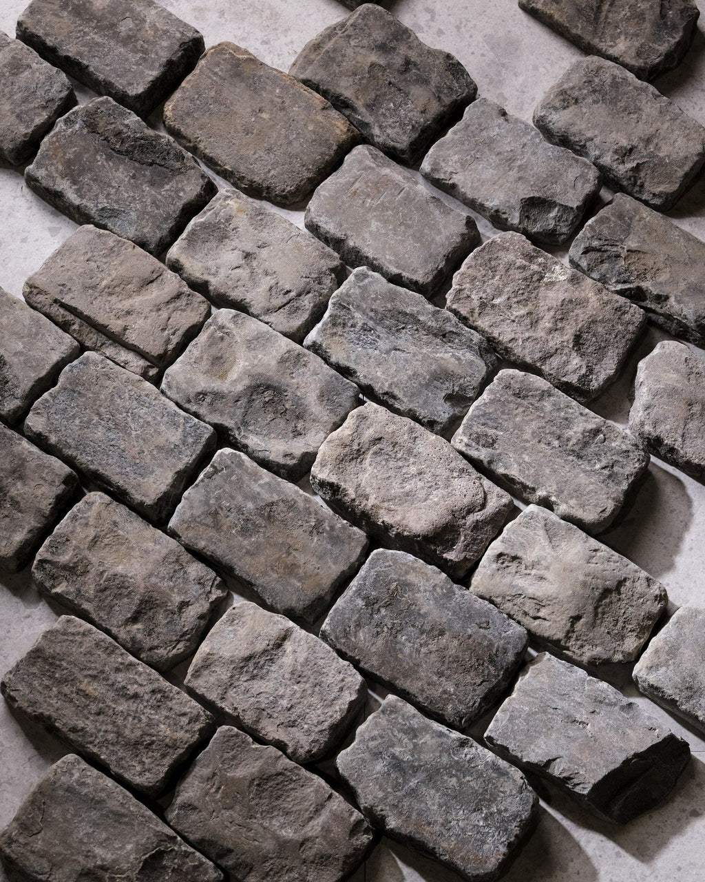 Ca’ Pietra Windsor Sandstone Cobble Reclaimed & Sawn — official gallery image 13