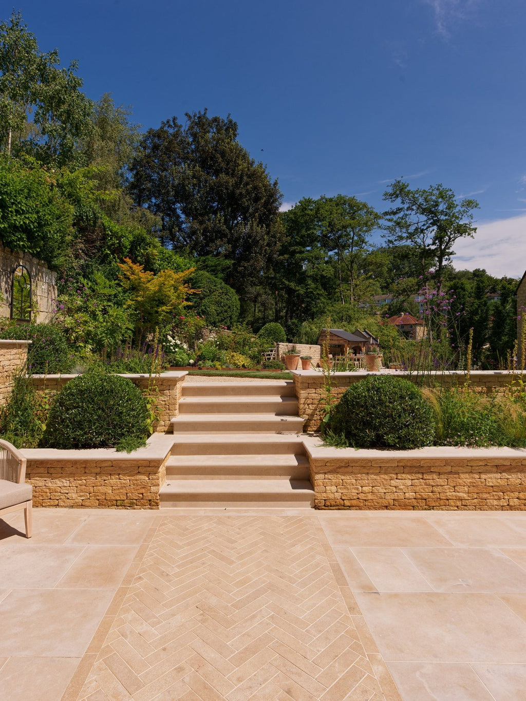 Ca’ Pietra Buscot Limestone Tumbled & Etched Finish — official gallery image 16
