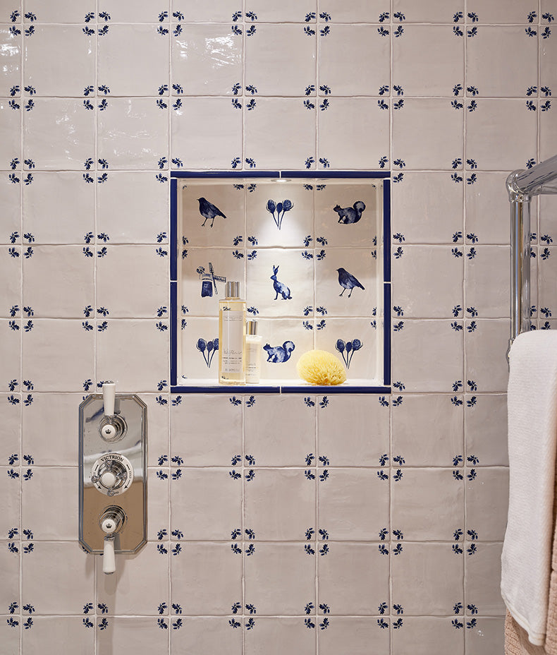 Ca’ Pietra Dyrham Dairy Ceramic Oak Leaf Corner — official gallery image 5
