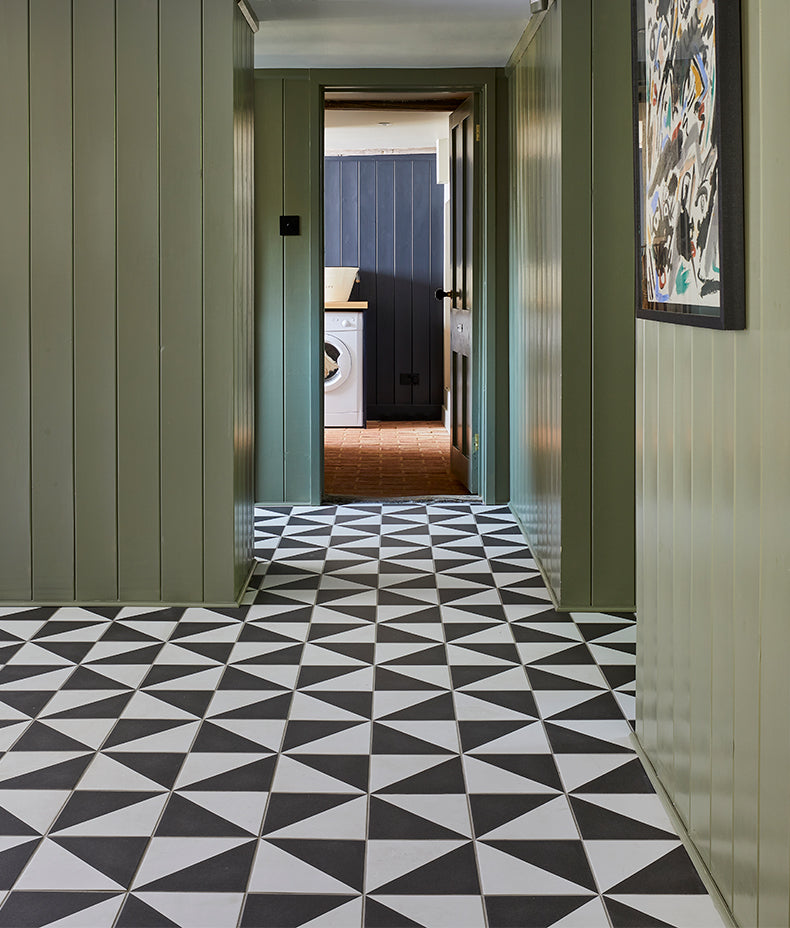 Ca’ Pietra Parisian Café Porcelain Tri Black — official gallery image 5