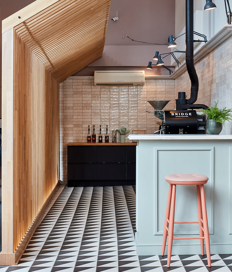Ca’ Pietra Parisian Café Porcelain Tri Black — official gallery image 6