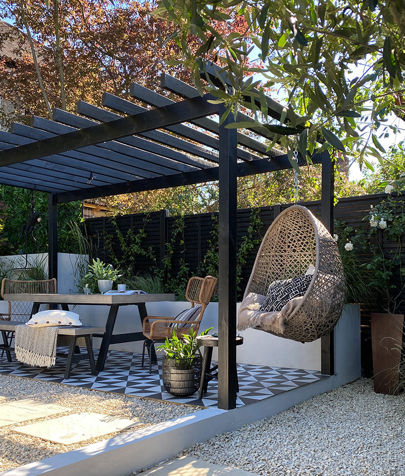 Ca’ Pietra Parisian Café Porcelain Tri Black — official gallery image 9